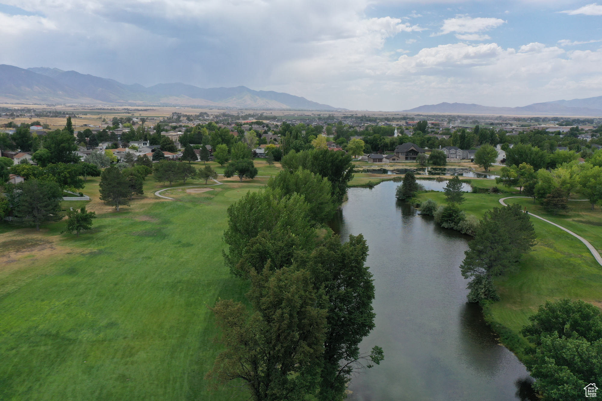 COUNTRY CLUB SUB - Residential