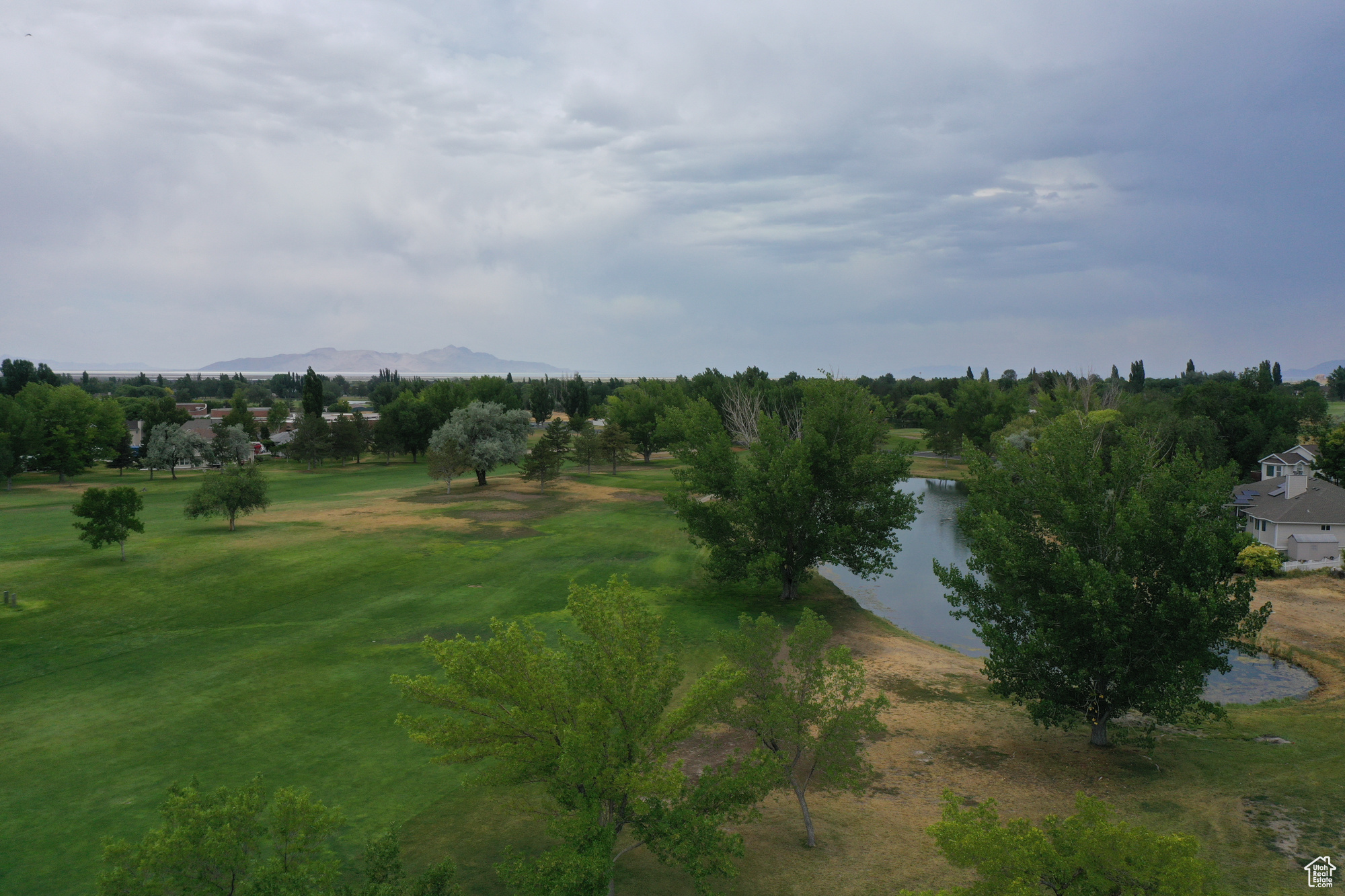 COUNTRY CLUB SUB - Residential