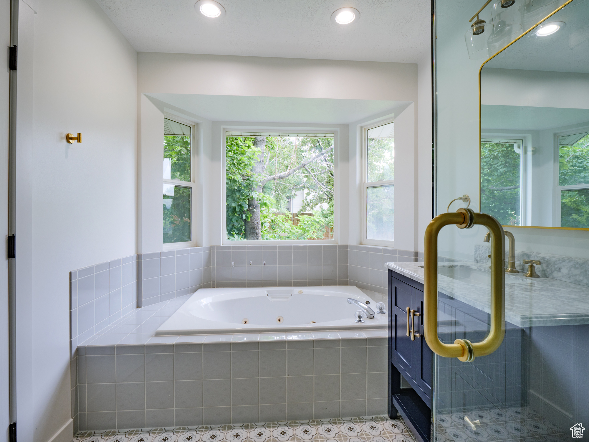 COUNTRY CLUB SUB - Residential