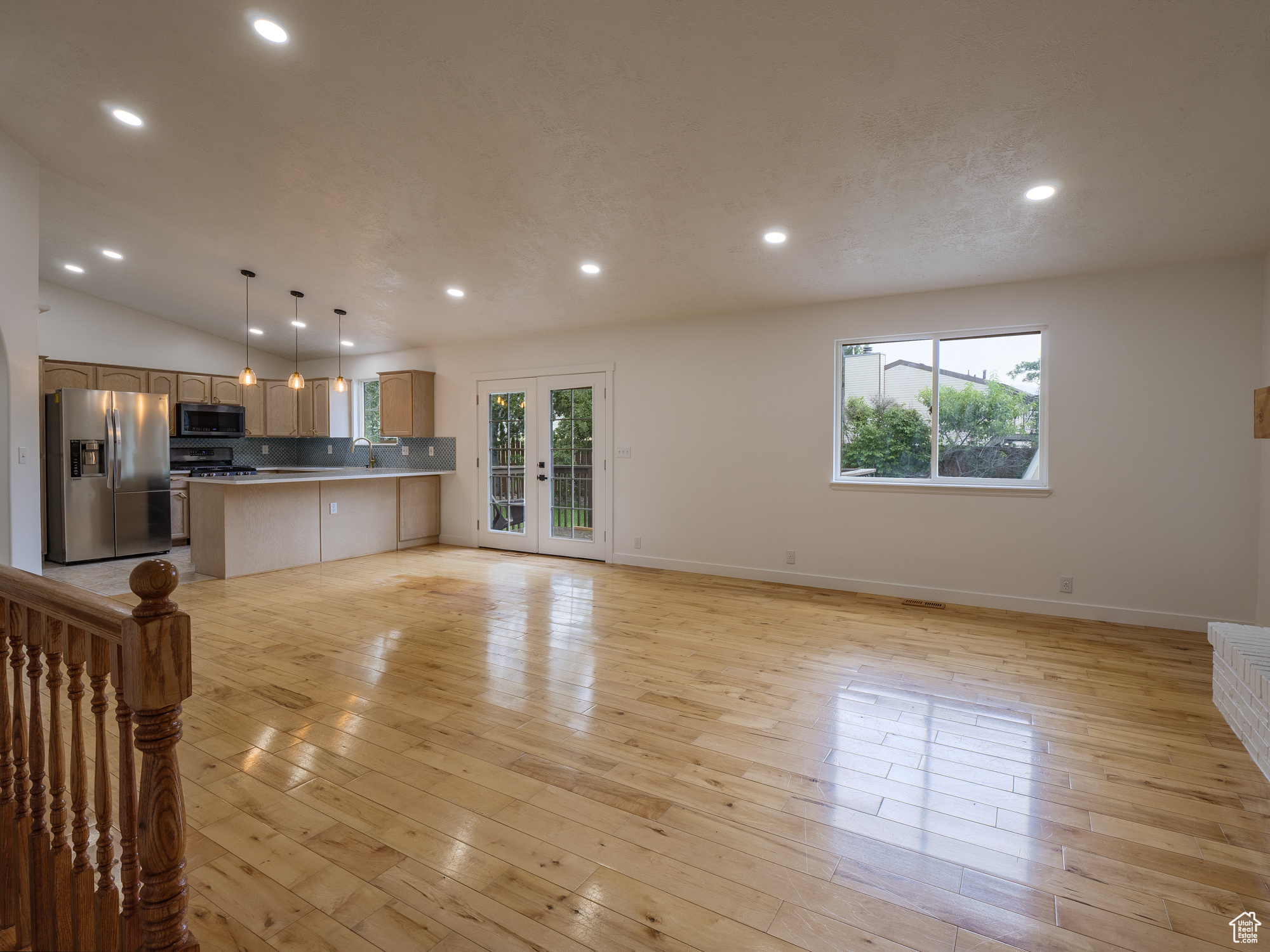 COUNTRY CLUB SUB - Residential