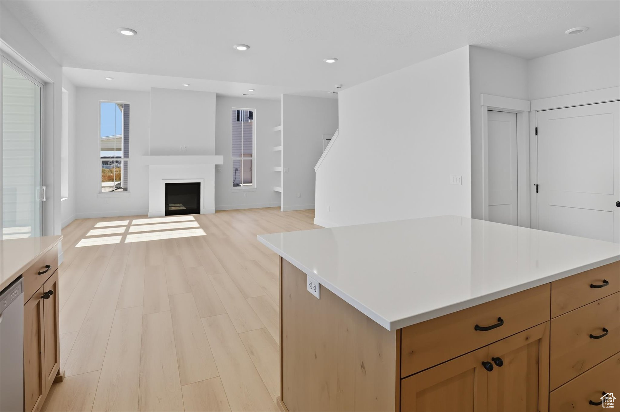 EASTSIDE VIEW - Residential