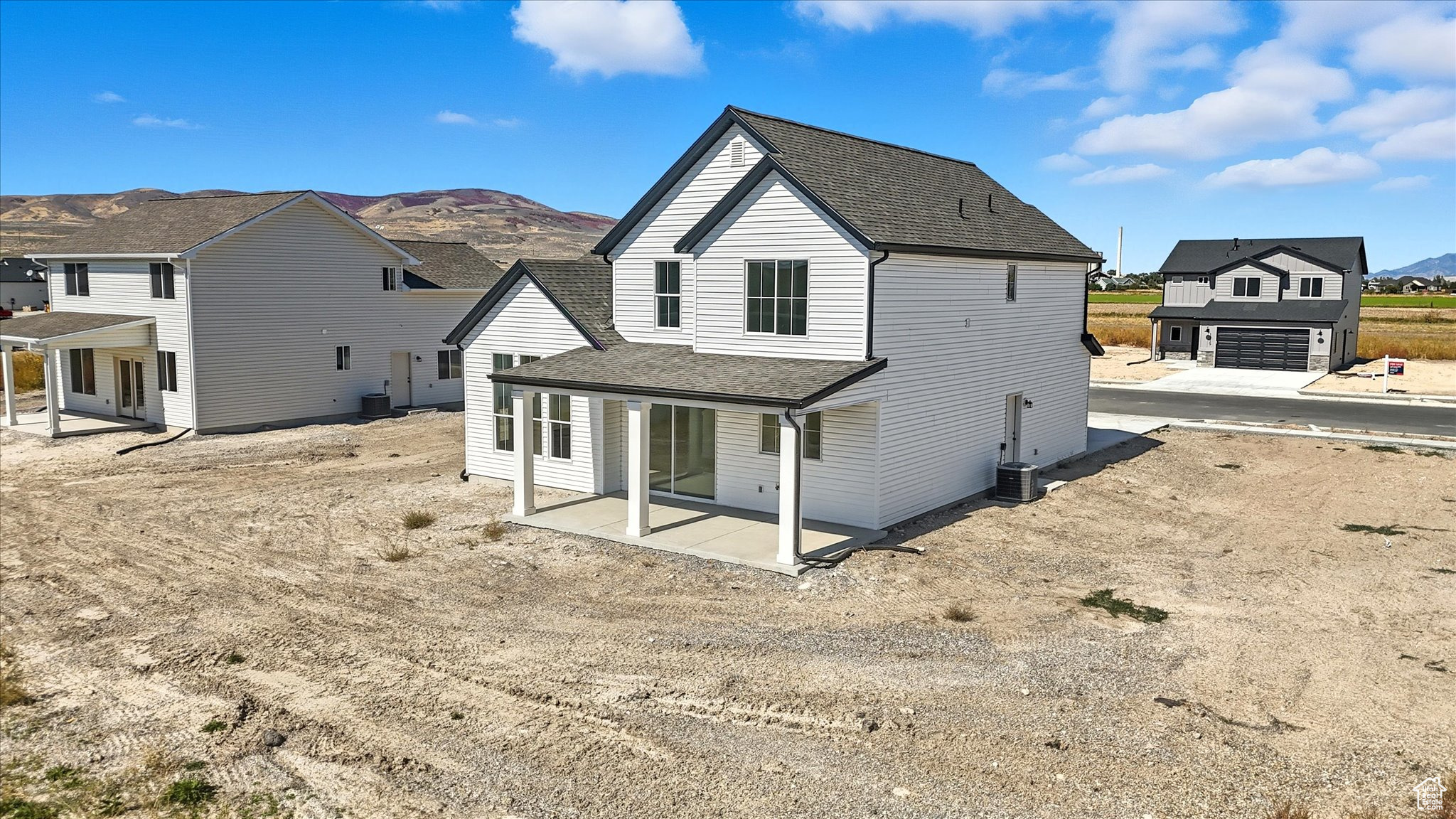 EASTSIDE VIEW - Residential