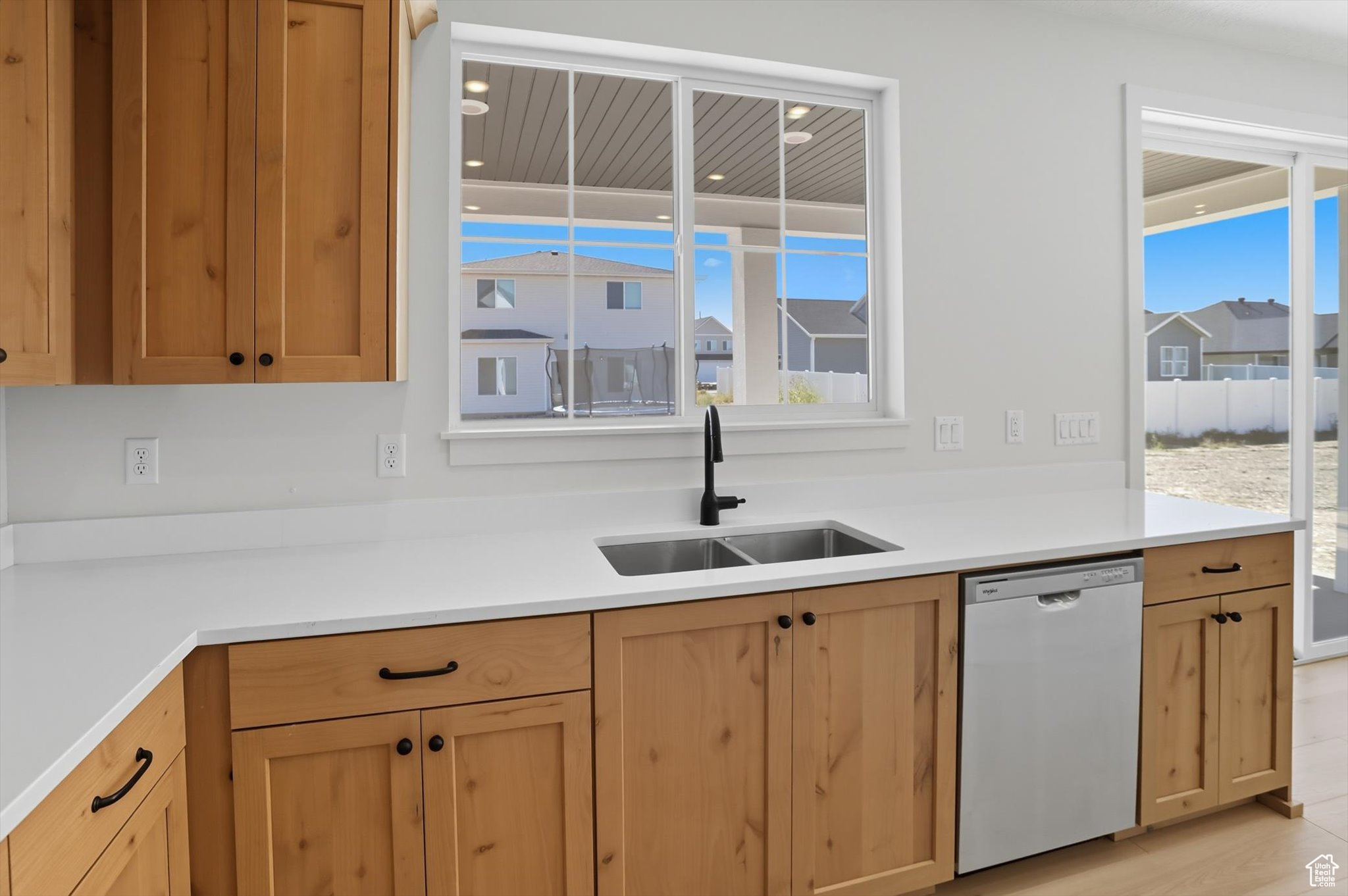 EASTSIDE VIEW - Residential