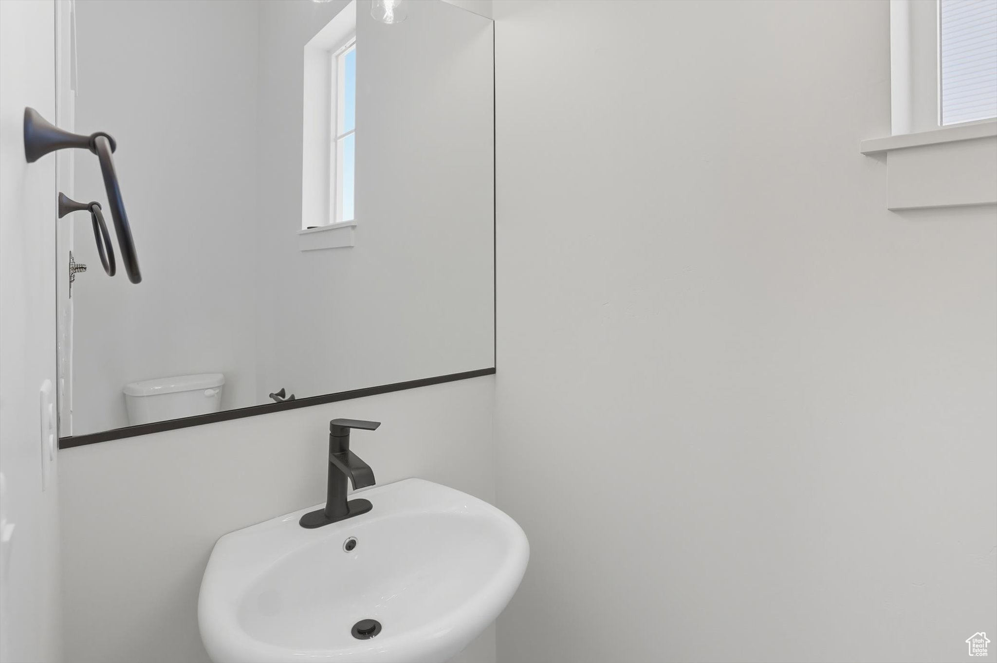 EASTSIDE VIEW - Residential