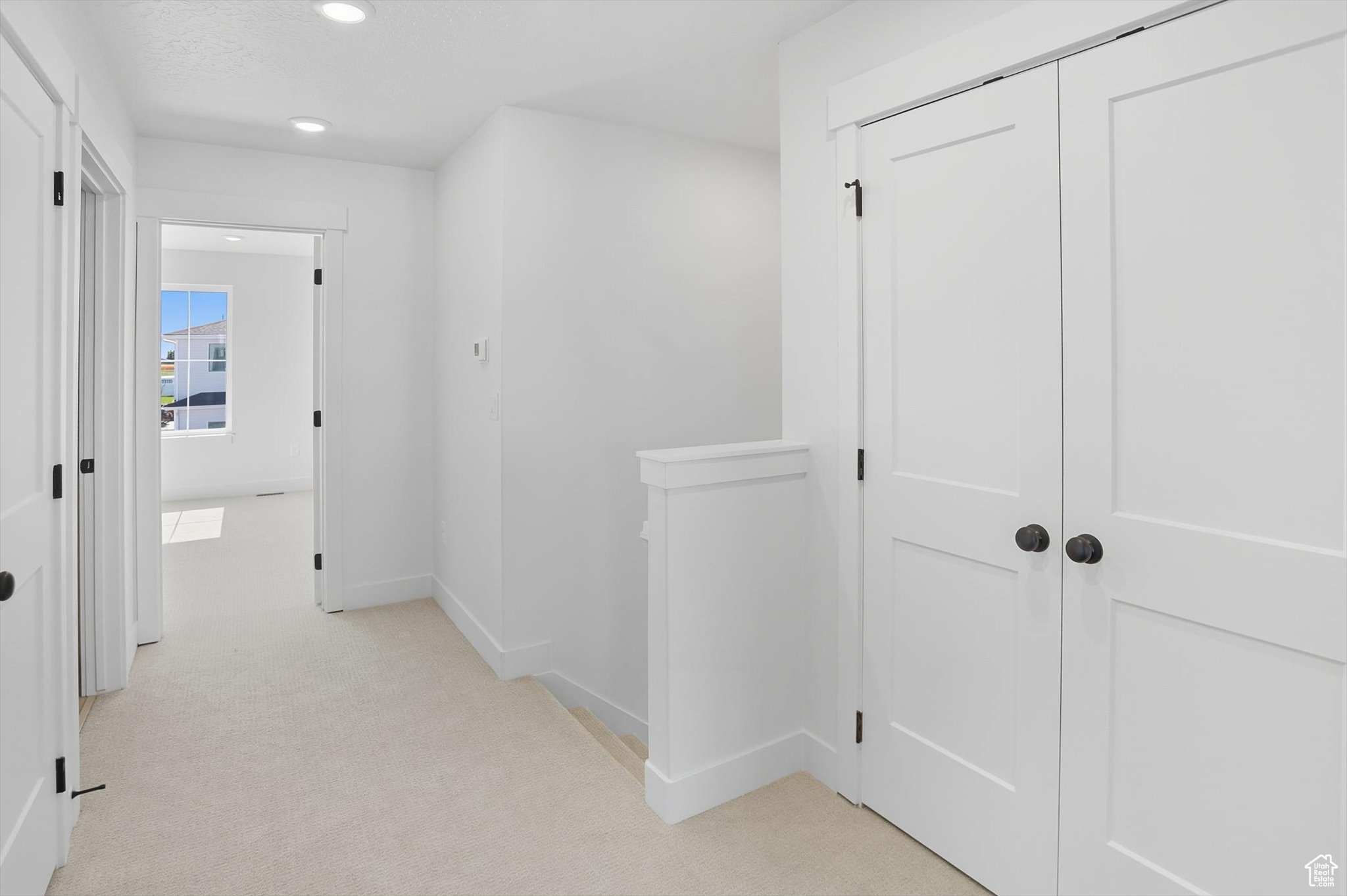 EASTSIDE VIEW - Residential