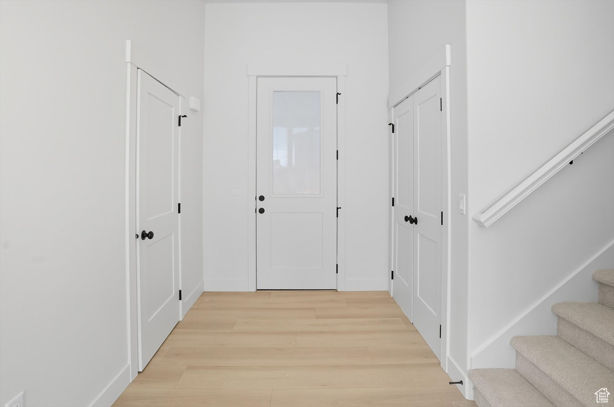 EASTSIDE VIEW - Residential