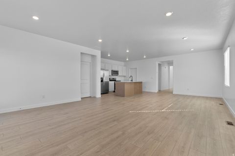 Tiny photo for 1540 S FINS RD, Washington, UT 84780 (MLS # 2145062)