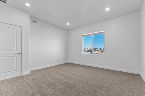 Tiny photo for 1540 S FINS RD, Washington, UT 84780 (MLS # 2145062)