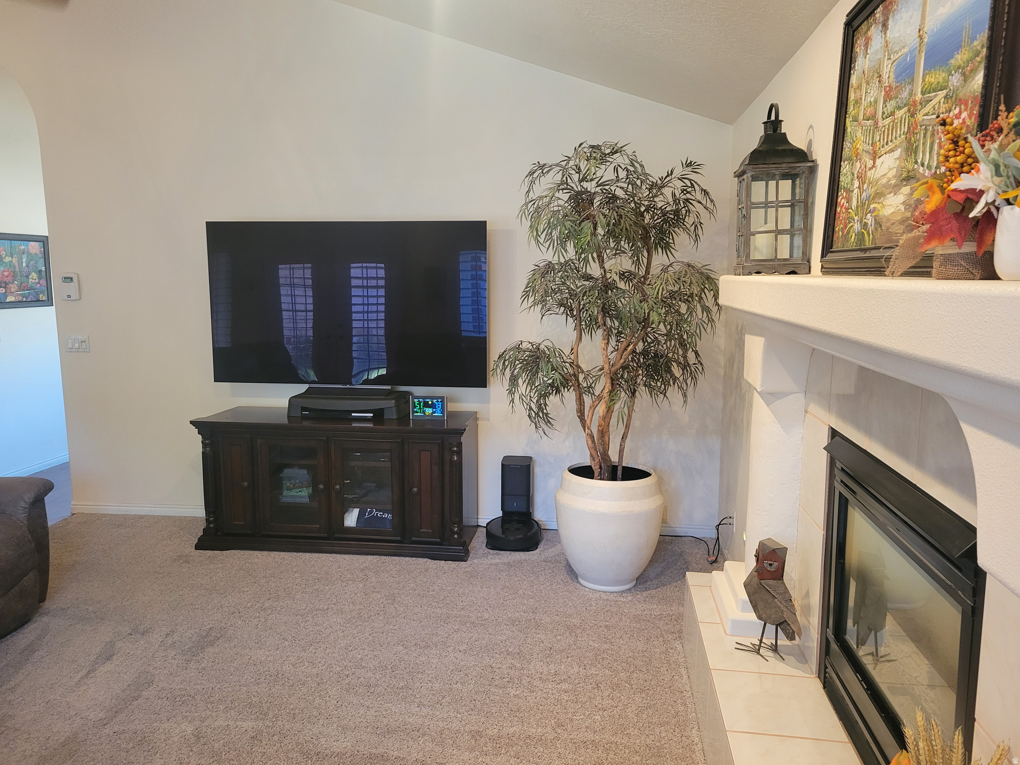 RANCHO BLOOMINGTON - Residential