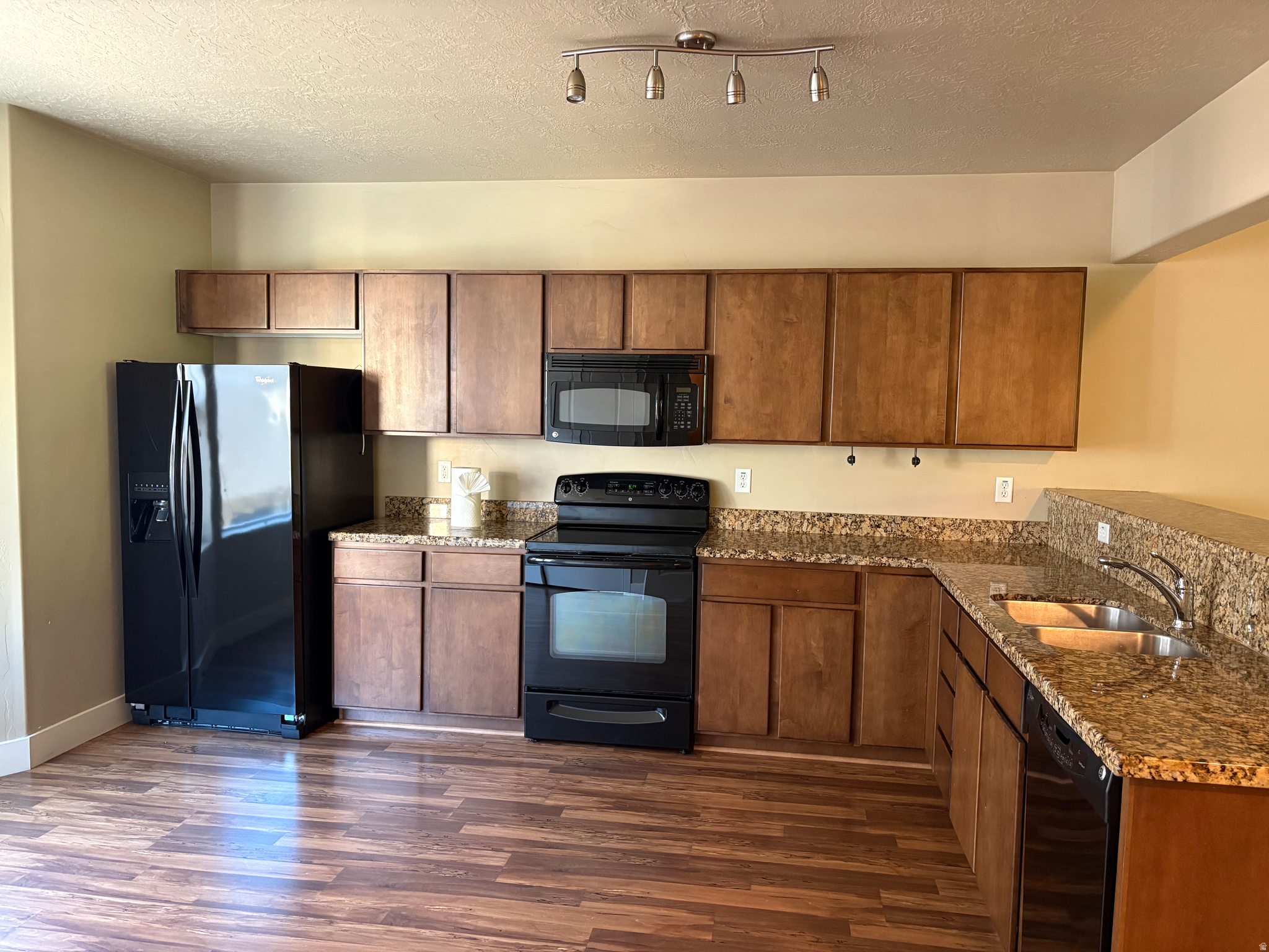 WAVERLY STATION PH 4 - Residential