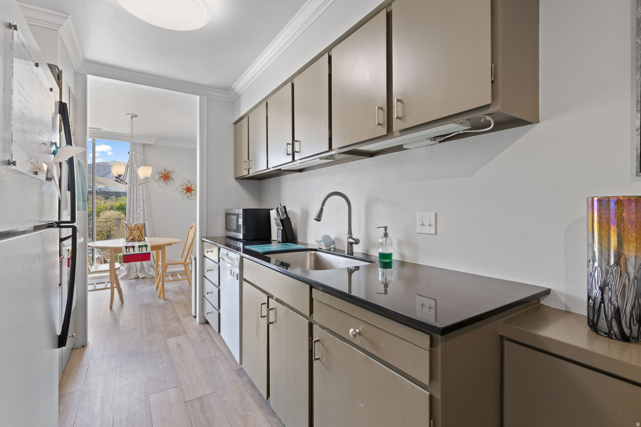 BONNEVILLE TOWER - Residential