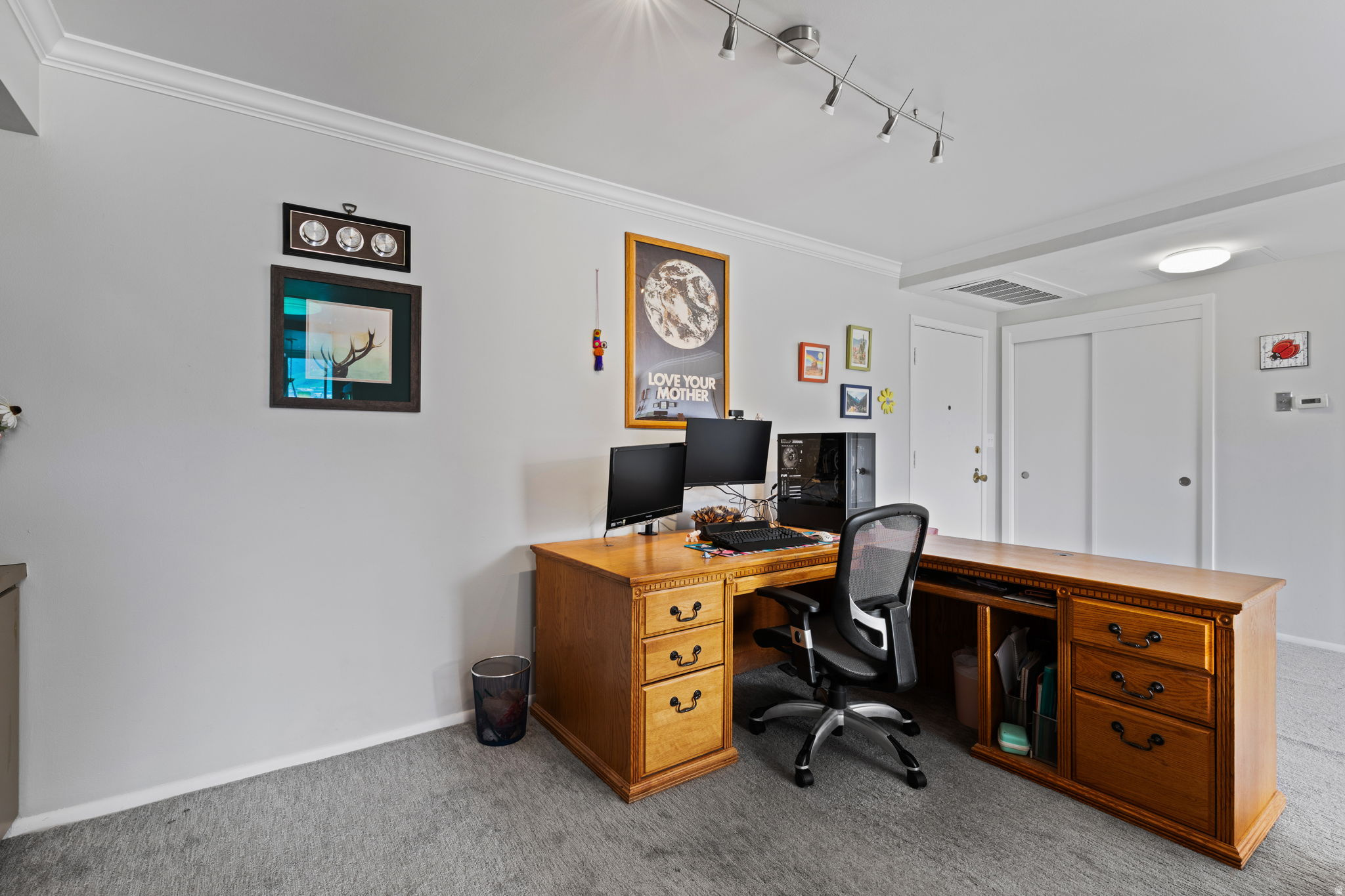 BONNEVILLE TOWER - Residential