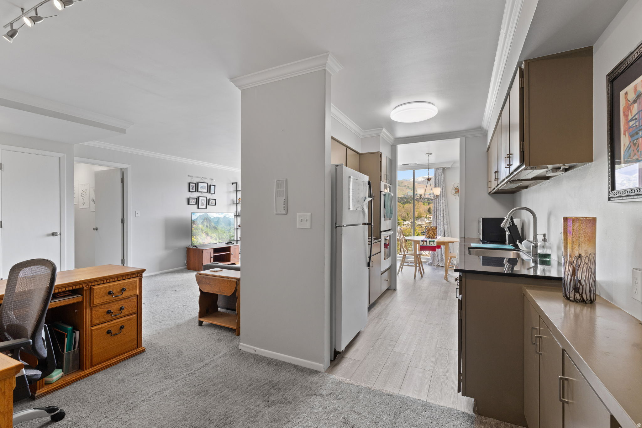BONNEVILLE TOWER - Residential