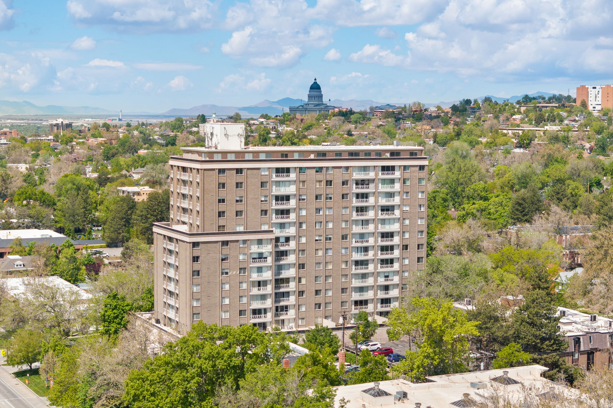 BONNEVILLE TOWER - Residential