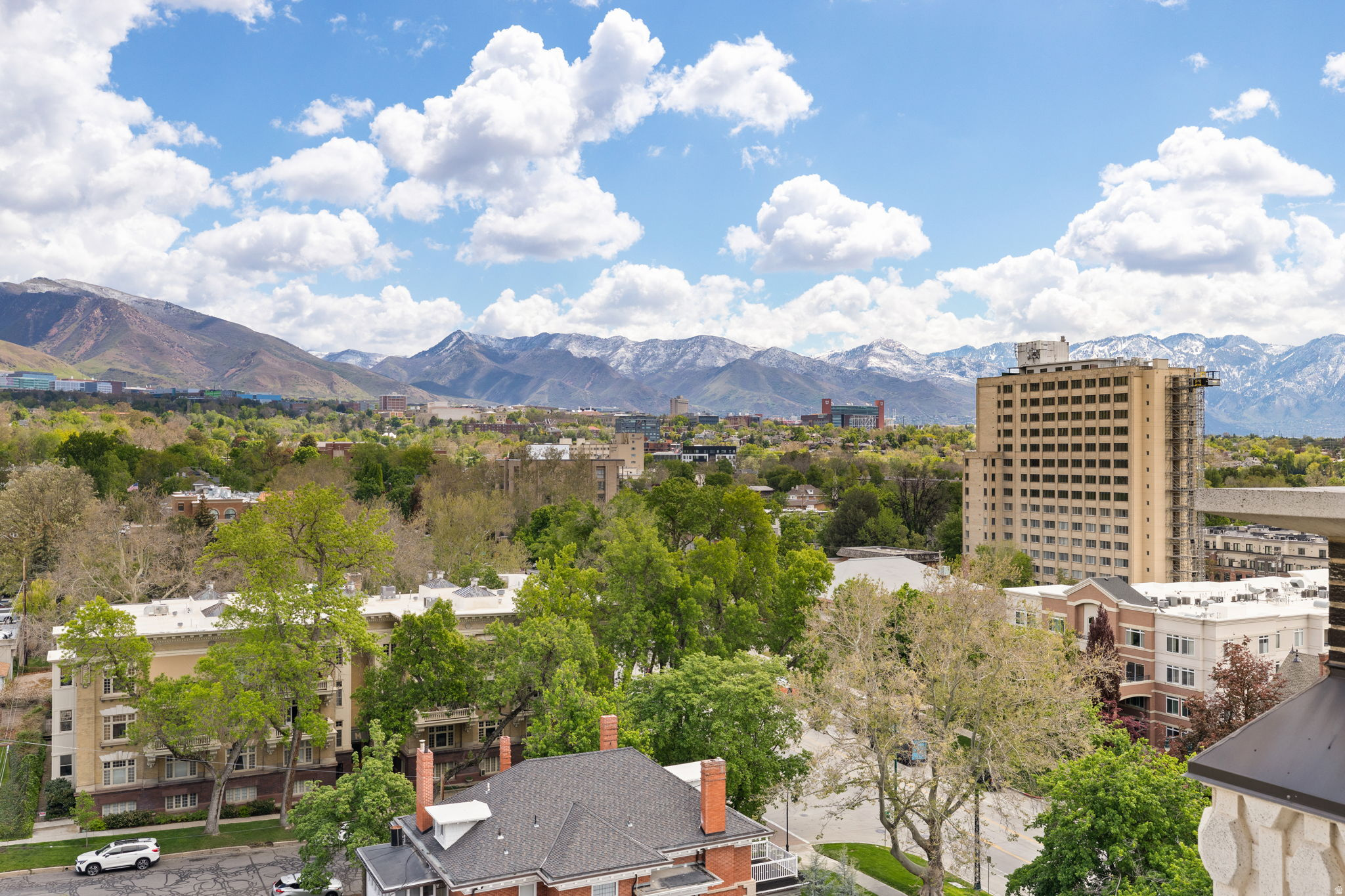 BONNEVILLE TOWER - Residential
