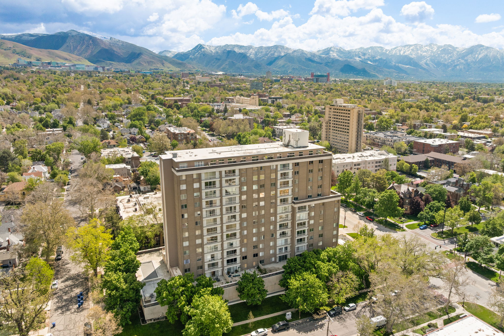 BONNEVILLE TOWER - Residential