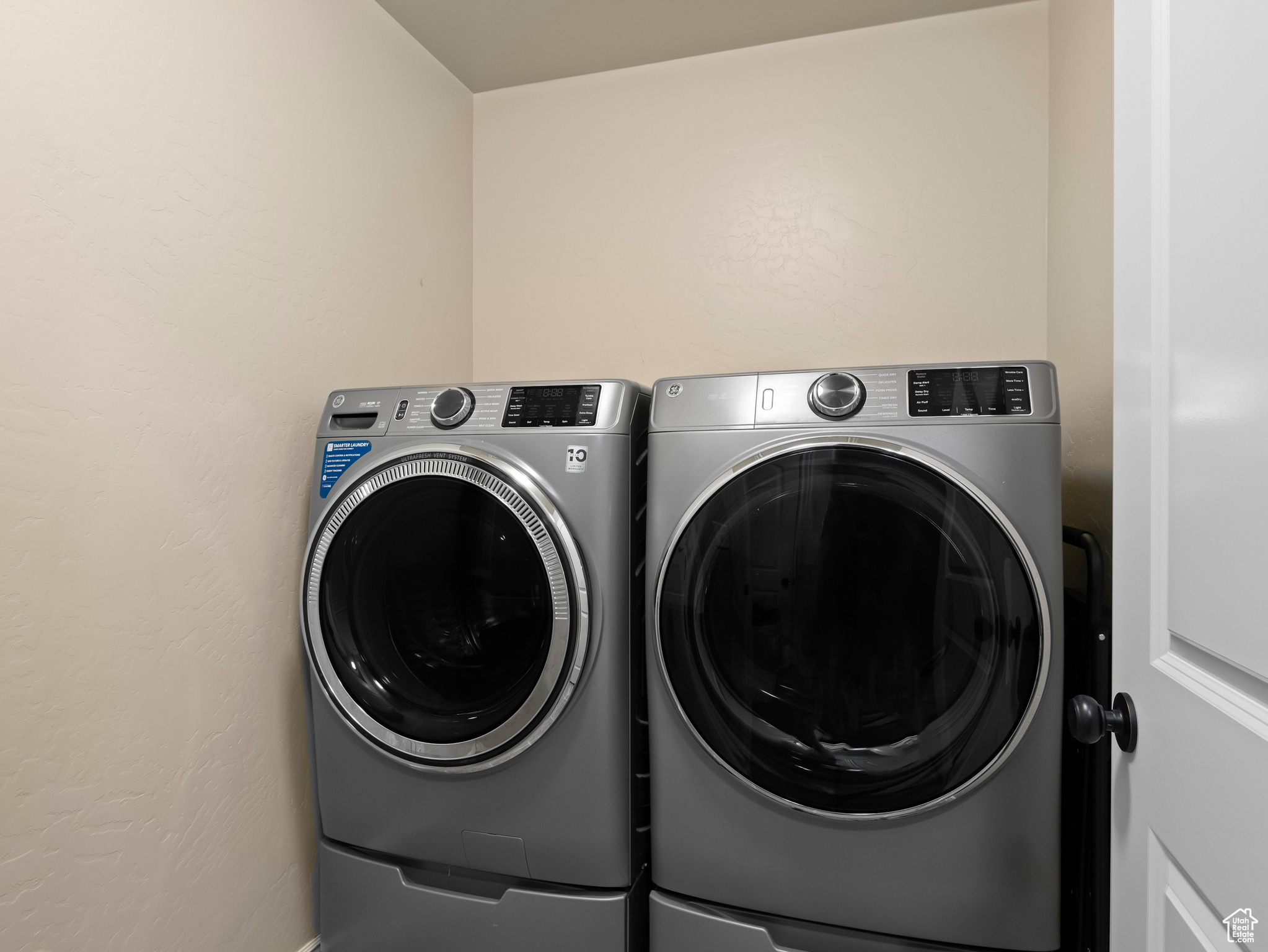 RIVER PARK WEST - Residential