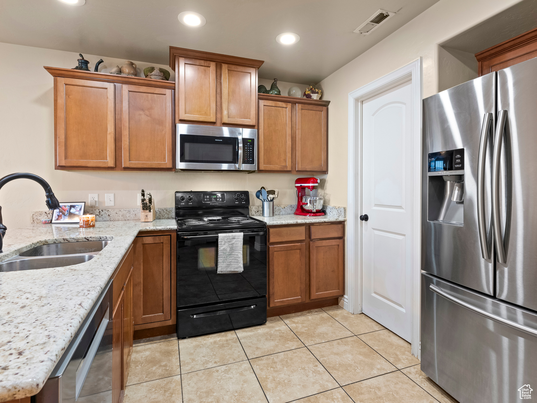 RIVER PARK WEST - Residential