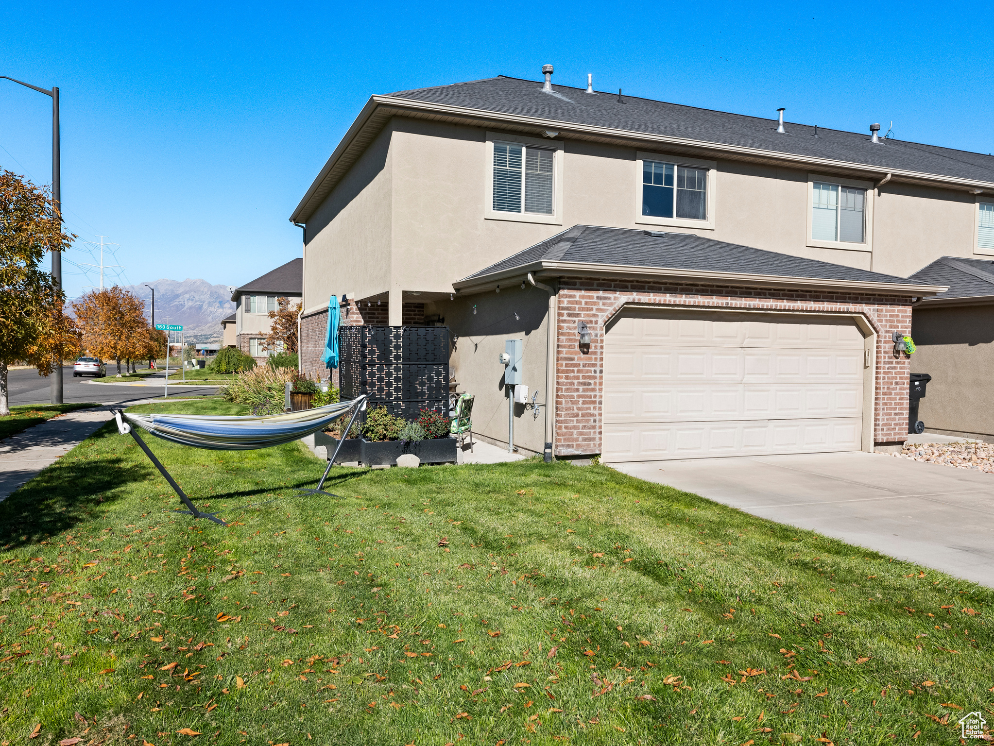 RIVER PARK WEST - Residential