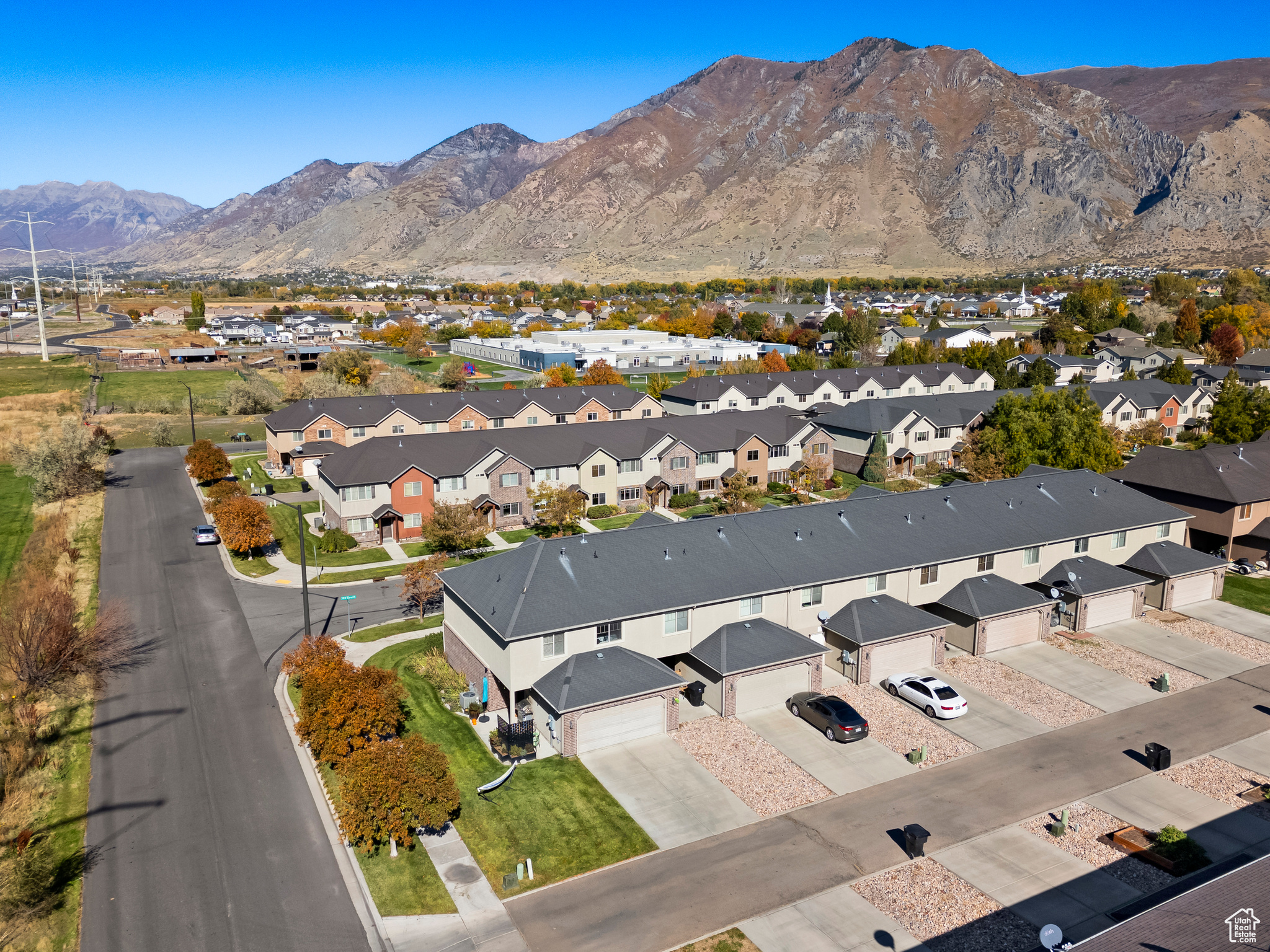 RIVER PARK WEST - Residential