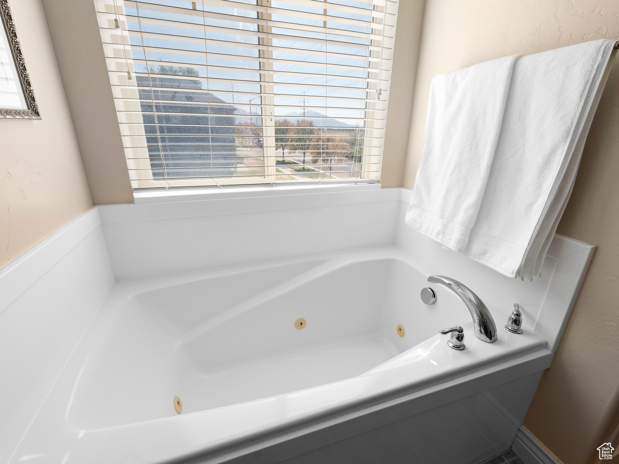 RIVER PARK WEST - Residential