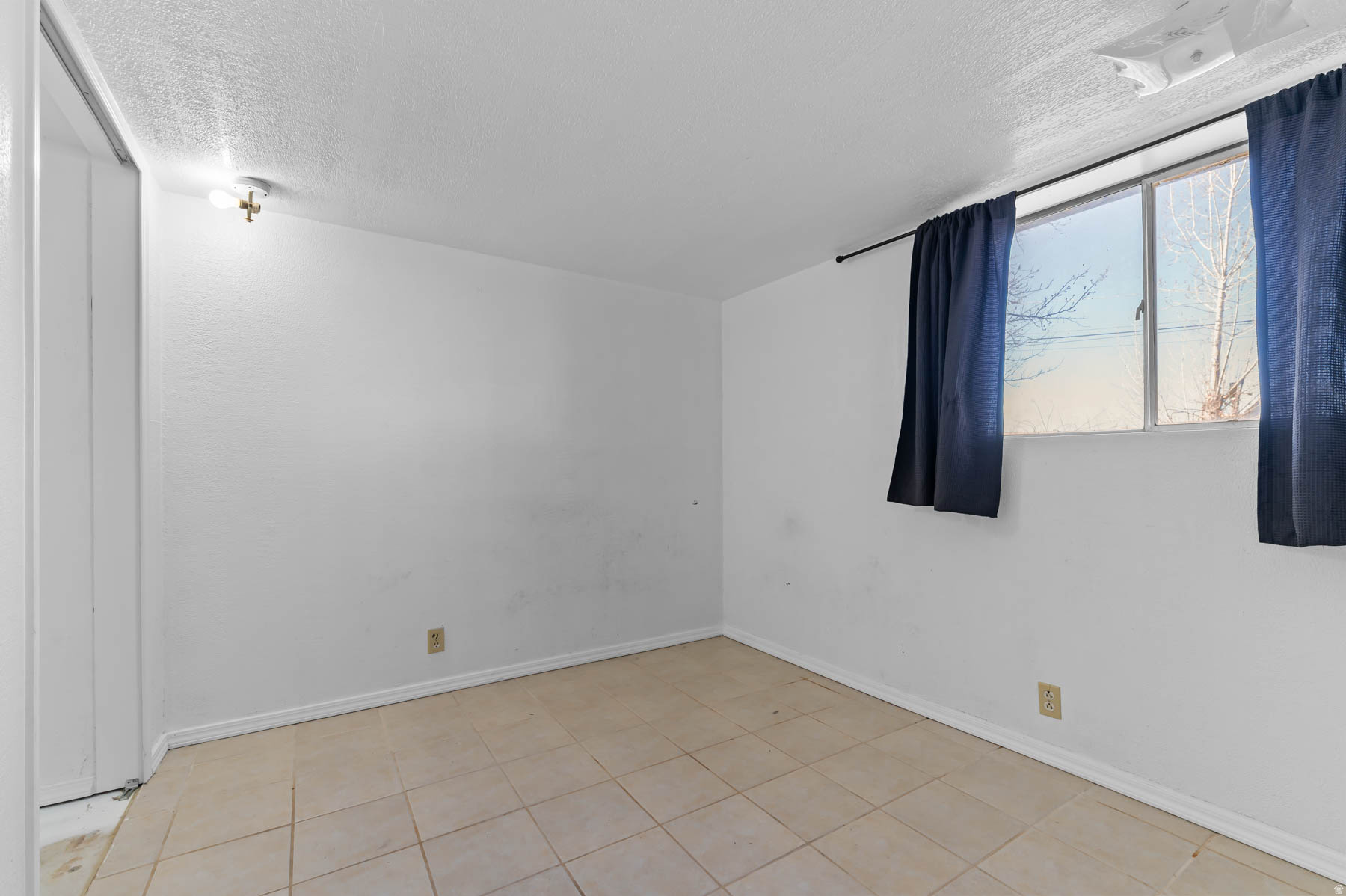 GLENDALE GARDENS - Residential