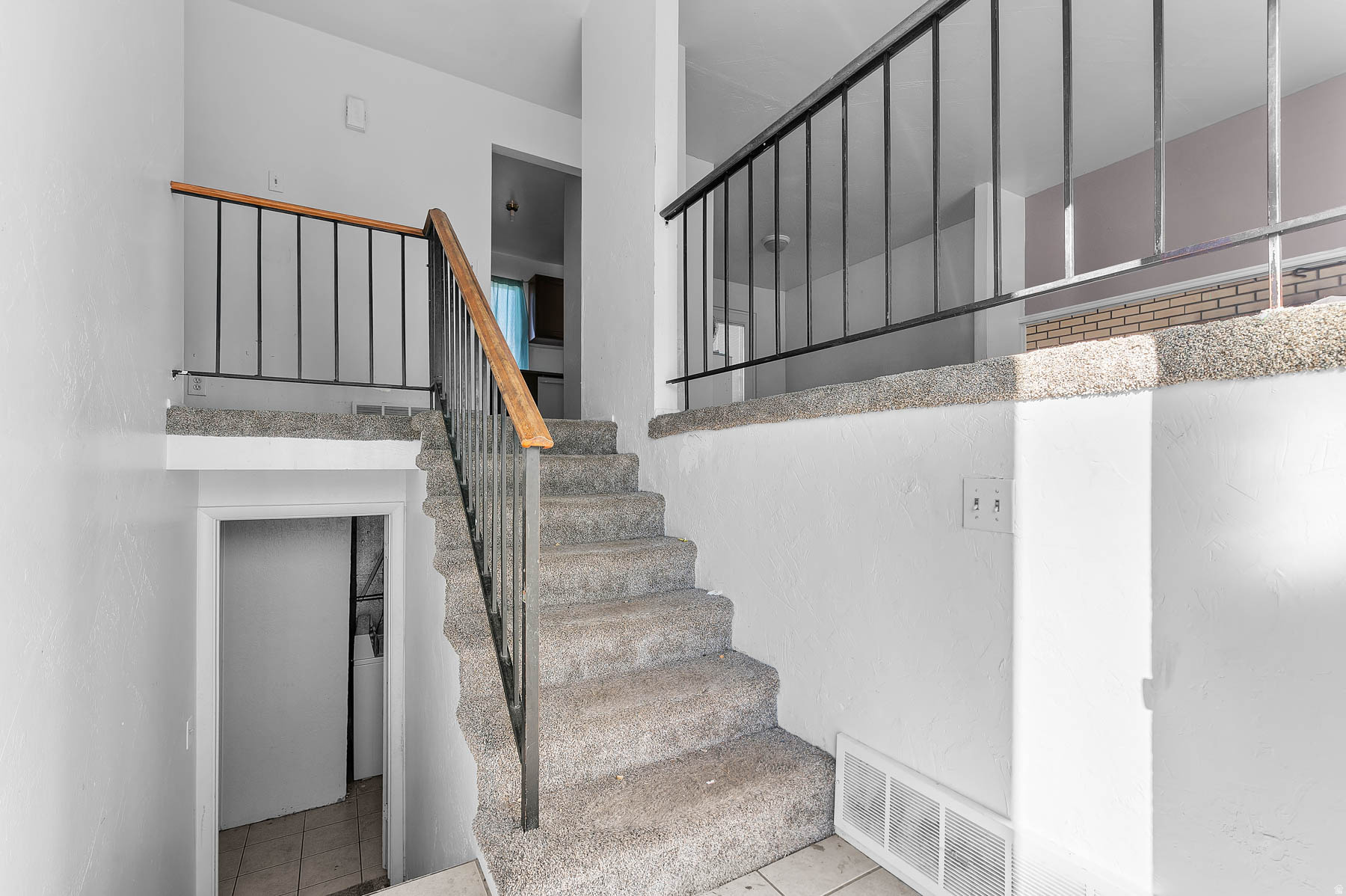 GLENDALE GARDENS - Residential