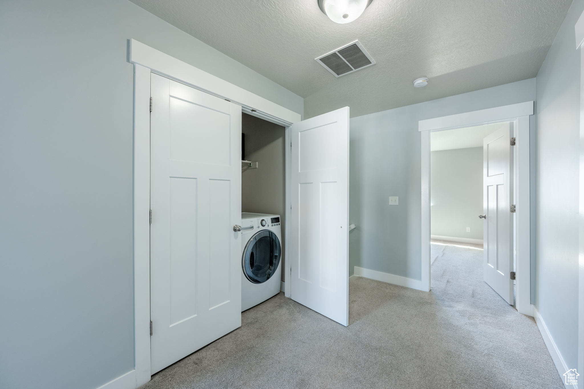 Vineyard, Utah 84059, United States, 3 Bedrooms Bedrooms, ,4 BathroomsBathrooms,Residential,Active,95628