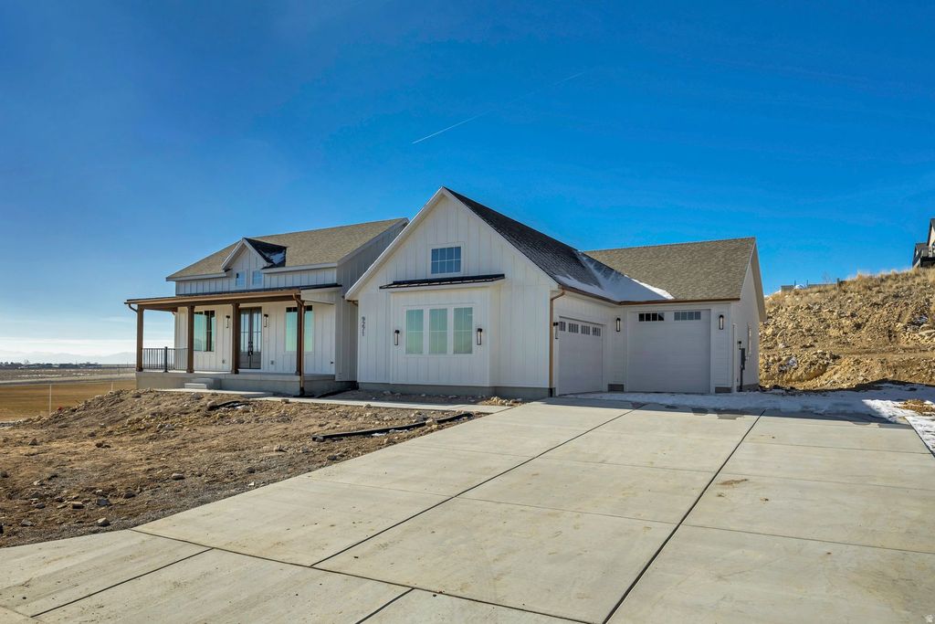 Photo of 9271 N HARMONY WAY, Eagle Mountain, UT 84005 (MLS # 2135944)