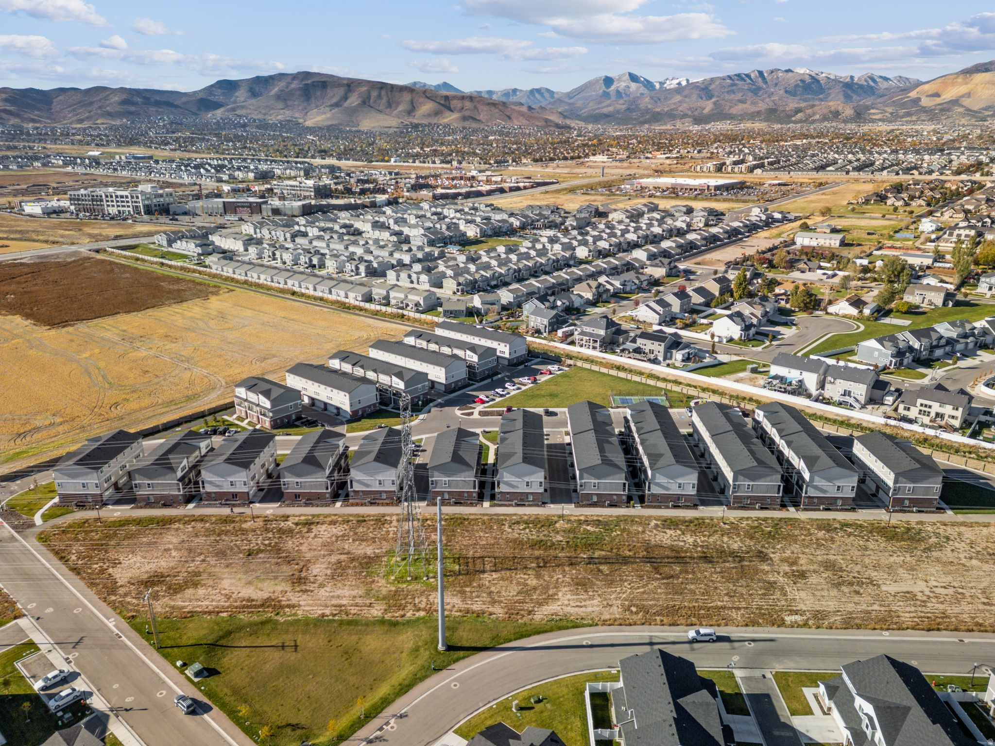 PARKSIDE - Residential