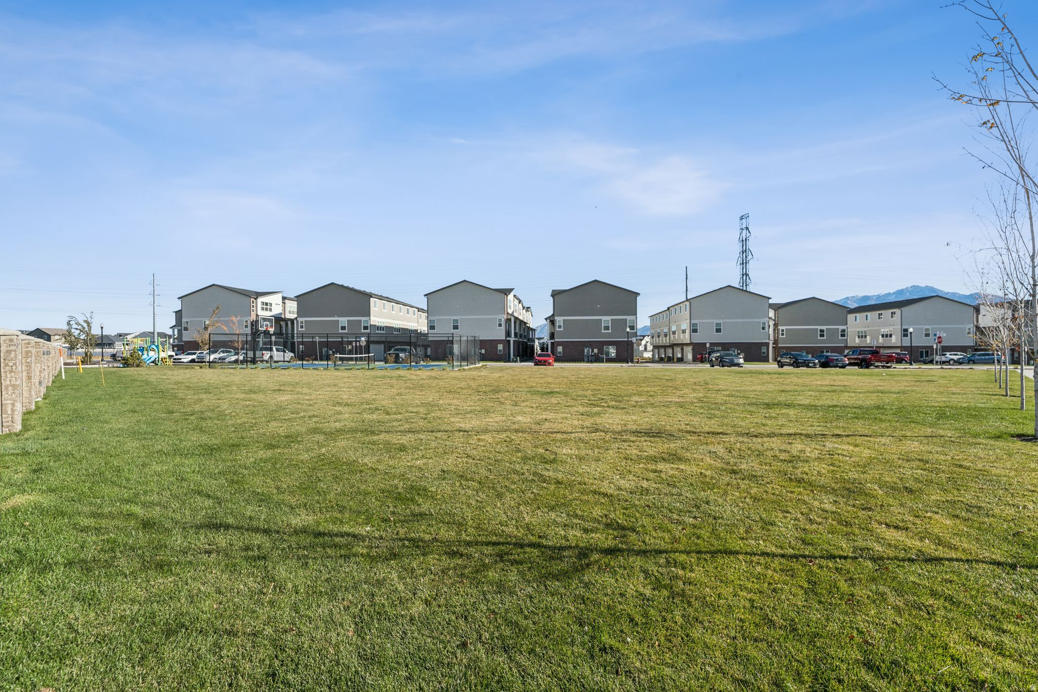 PARKSIDE - Residential