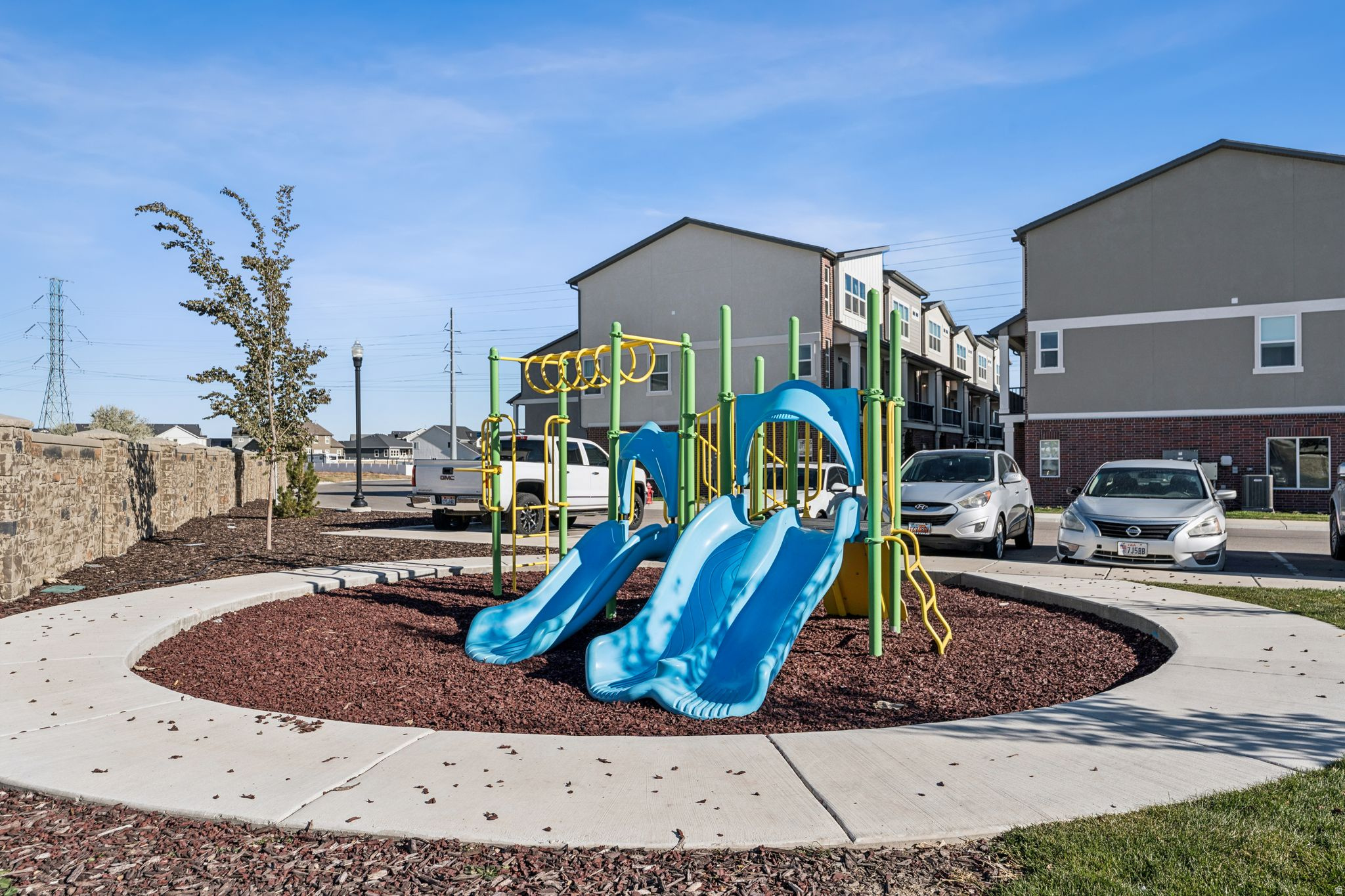 PARKSIDE - Residential