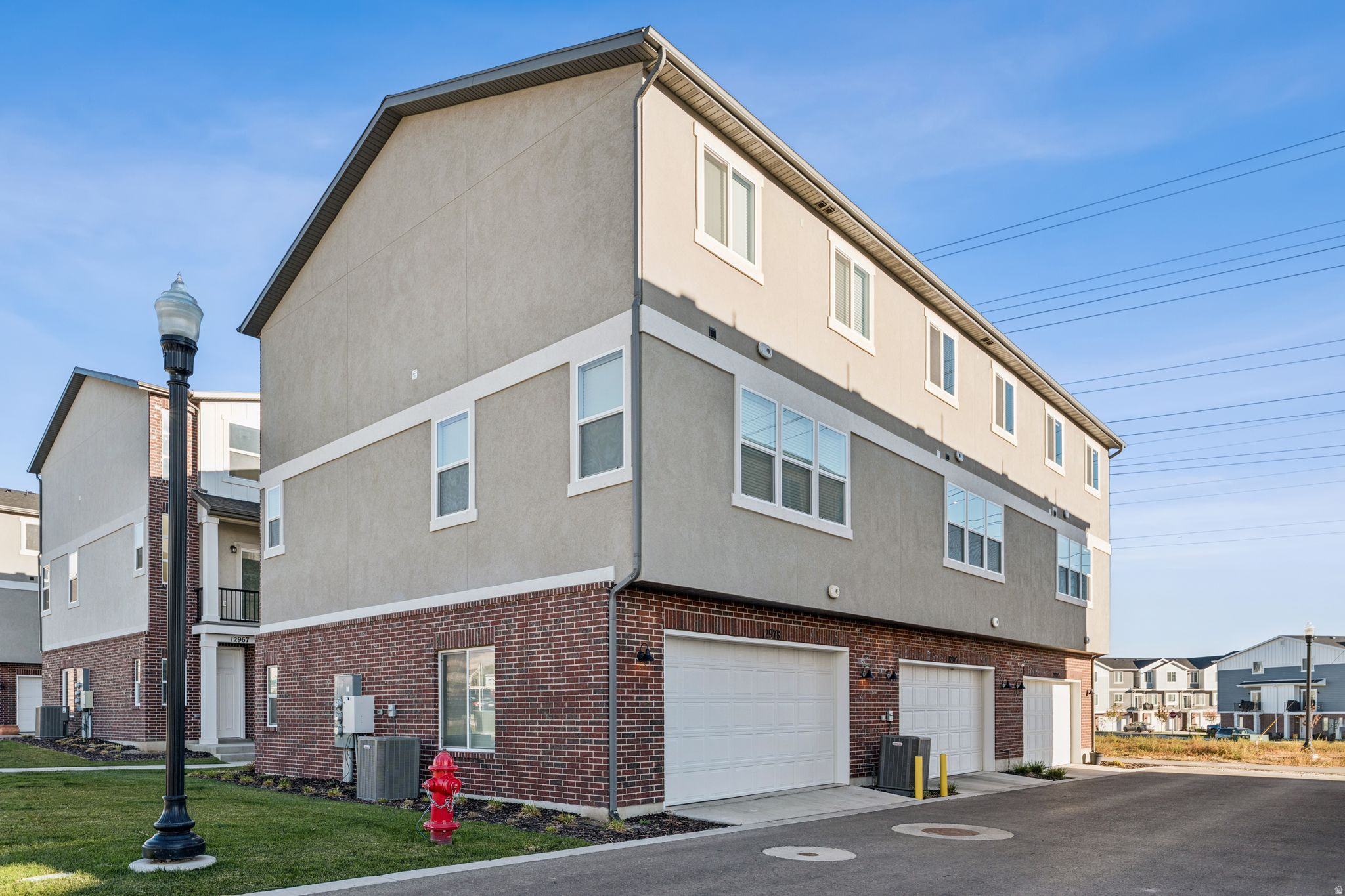 PARKSIDE - Residential