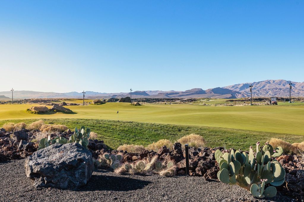 Photo of 1400 E BLACK DESERT DR #12126, Ivins, UT 84738 (MLS # 2133265)