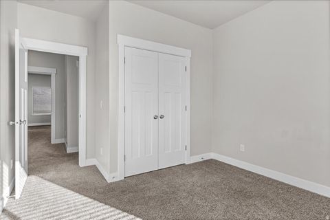 Tiny photo for 889 E 600 N, Hyde Park, UT 84318 (MLS # 2135701)