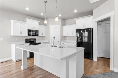 Tiny photo for 889 E 600 N, Hyde Park, UT 84318 (MLS # 2135701)