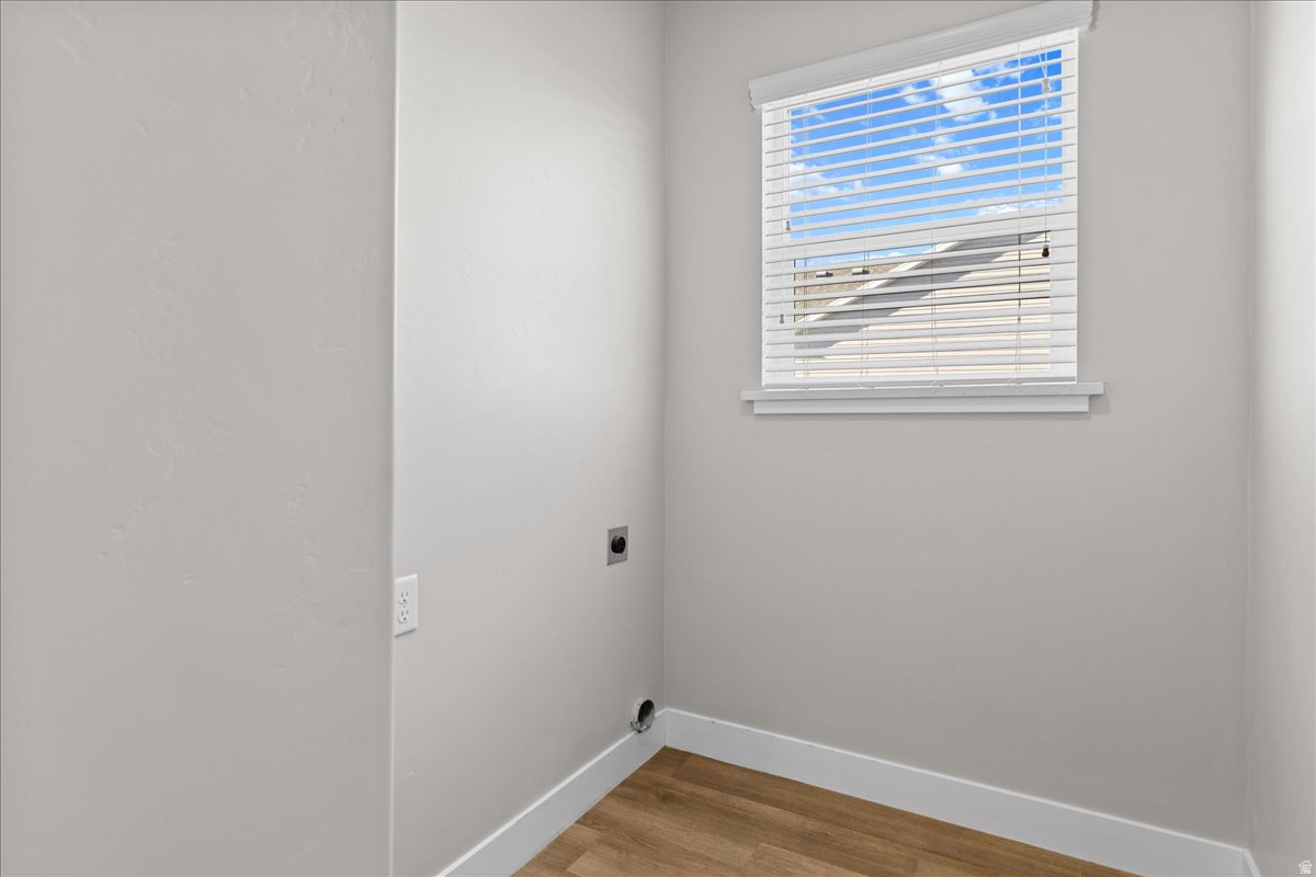 MOUNTAIN GATE - Residential