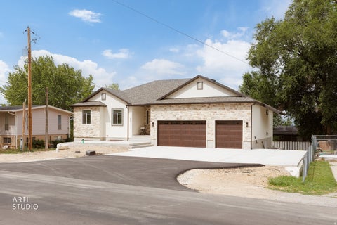 Photo of 953 N 400 E, Pleasant Grove, UT 84062 (MLS # 2167204)