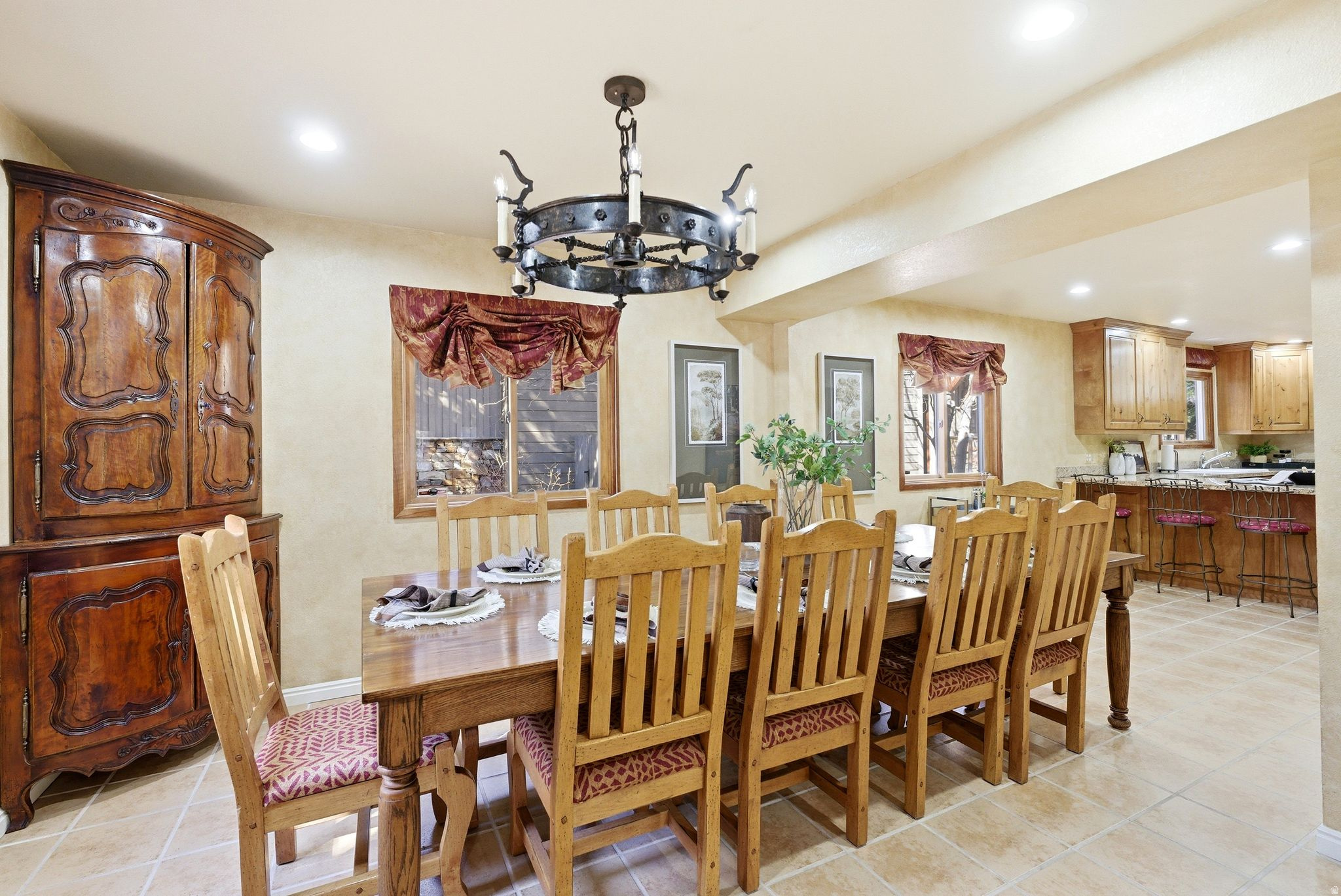PROSPECTOR VILLAGE - Residential