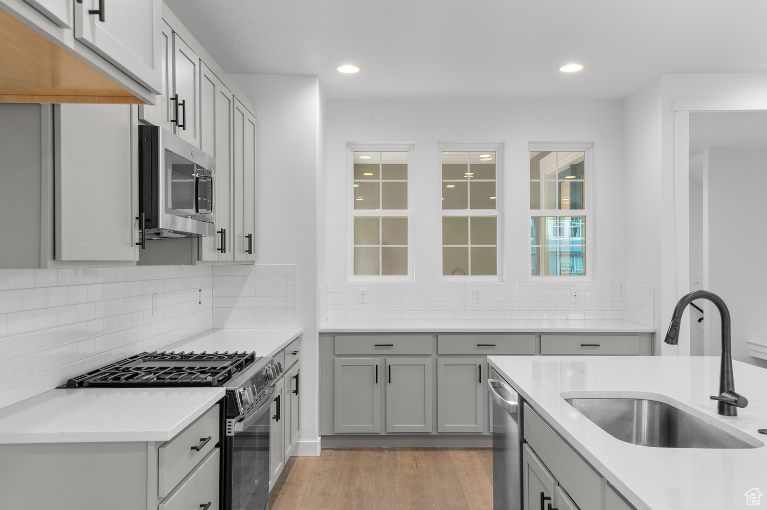 DAYBREAK CASCADES 404 - Residential