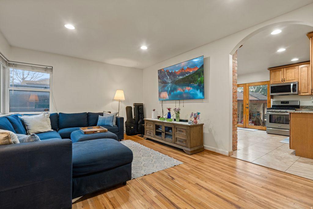 Photo of 1452 E ZENITH AVE, Salt Lake City, UT 84106 (MLS # 2147856)