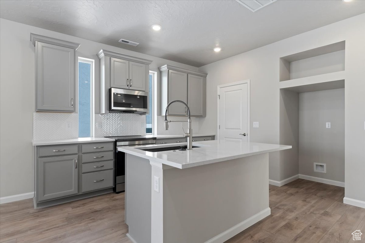 DAYBREAK - Residential