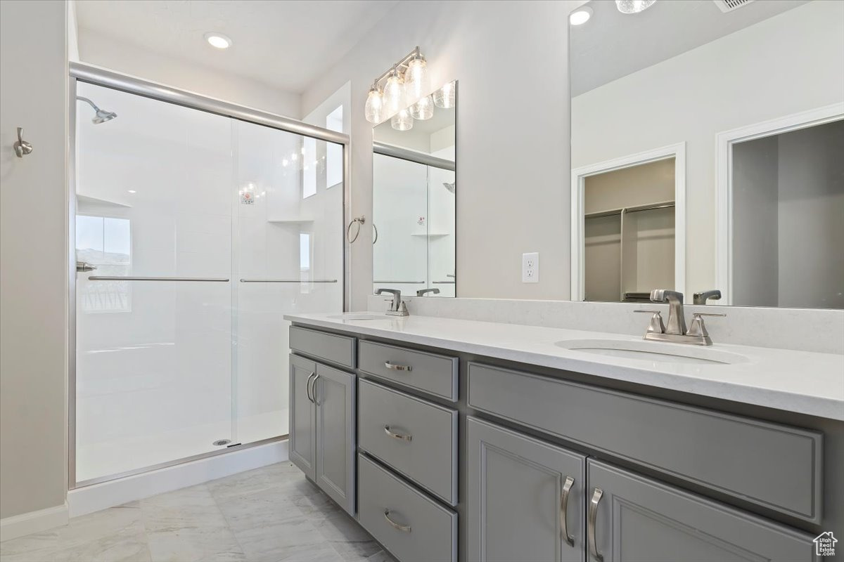 DAYBREAK - Residential