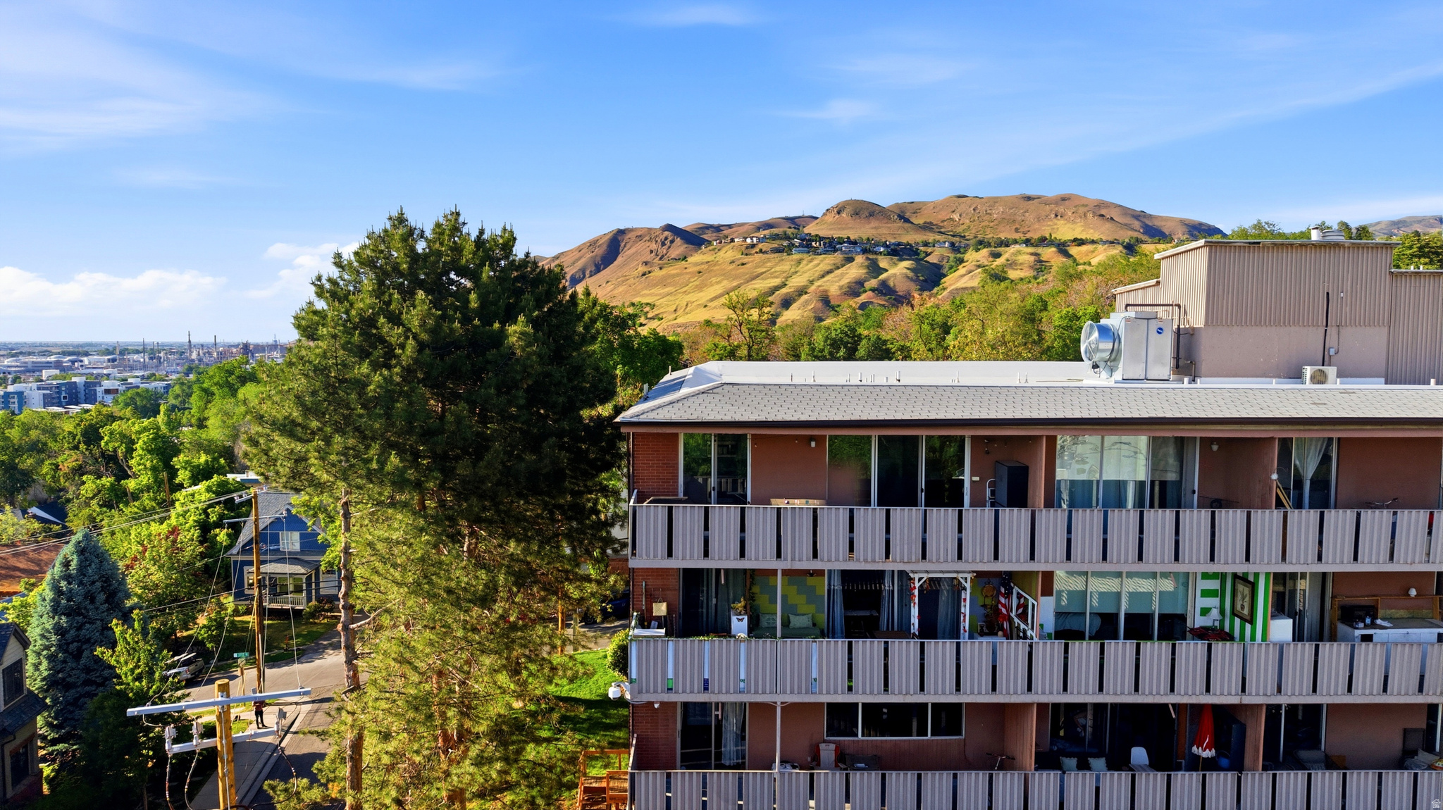 CAPITOL - Residential