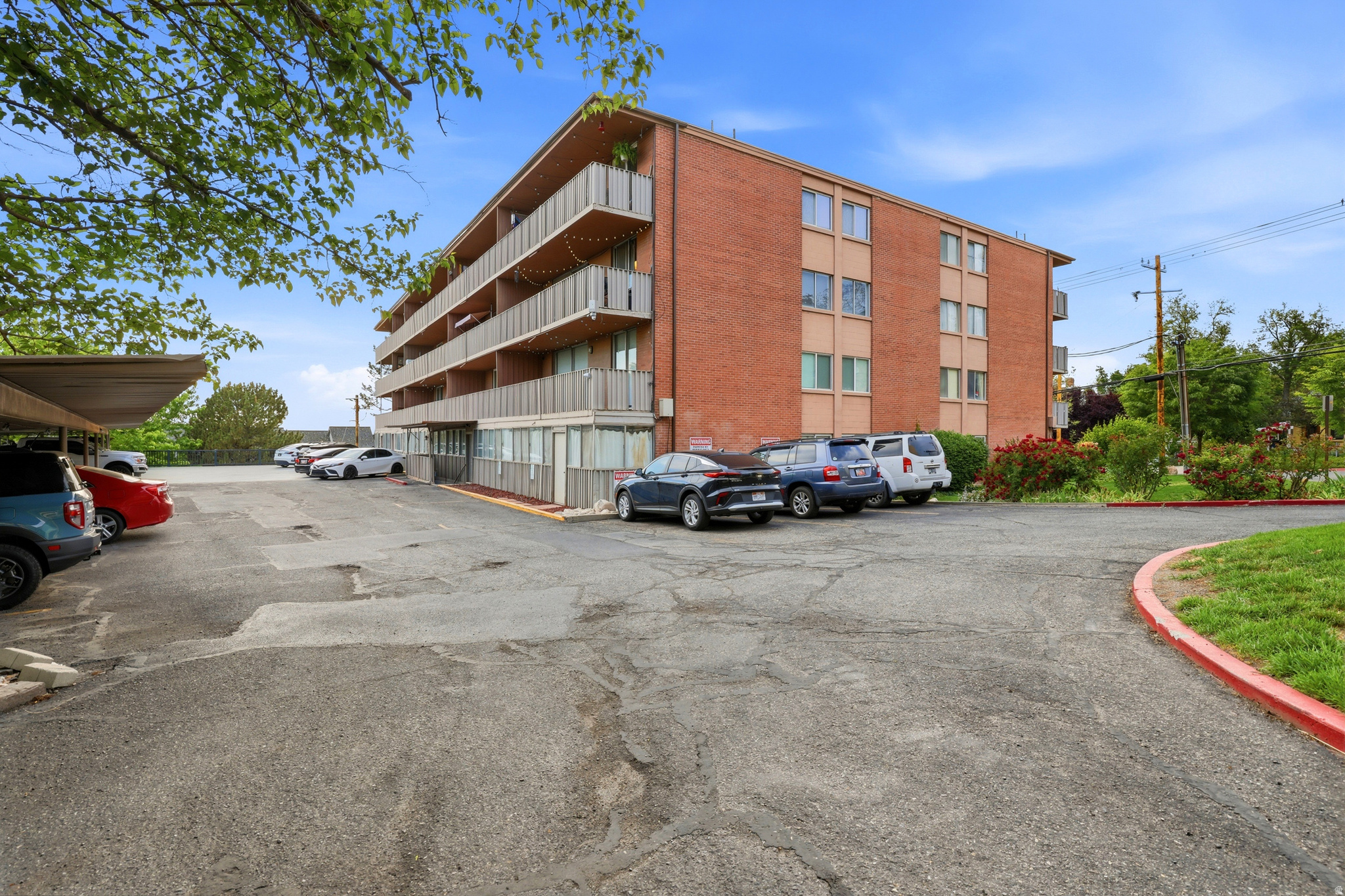 CAPITOL - Residential