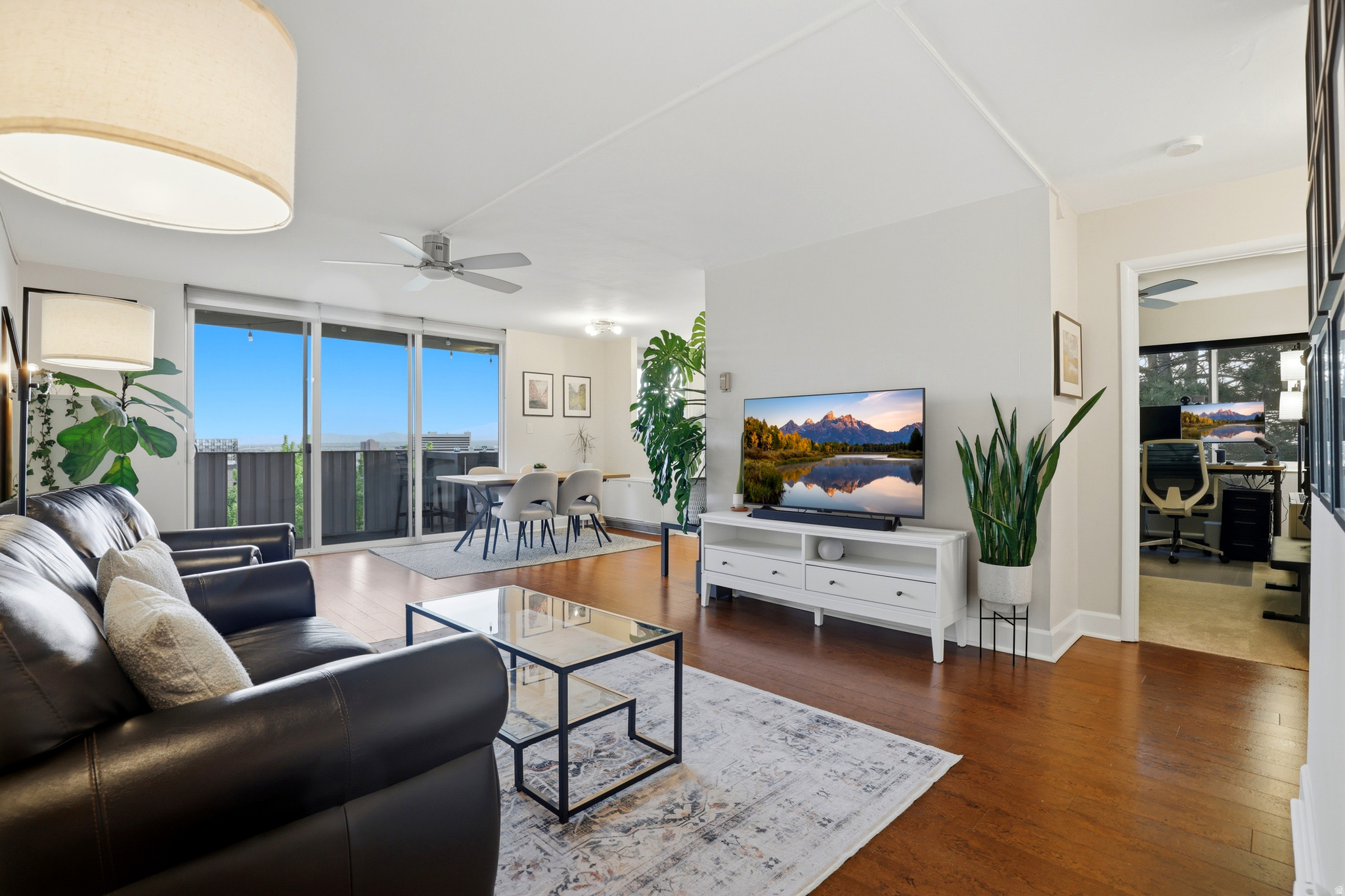 CAPITOL - Residential