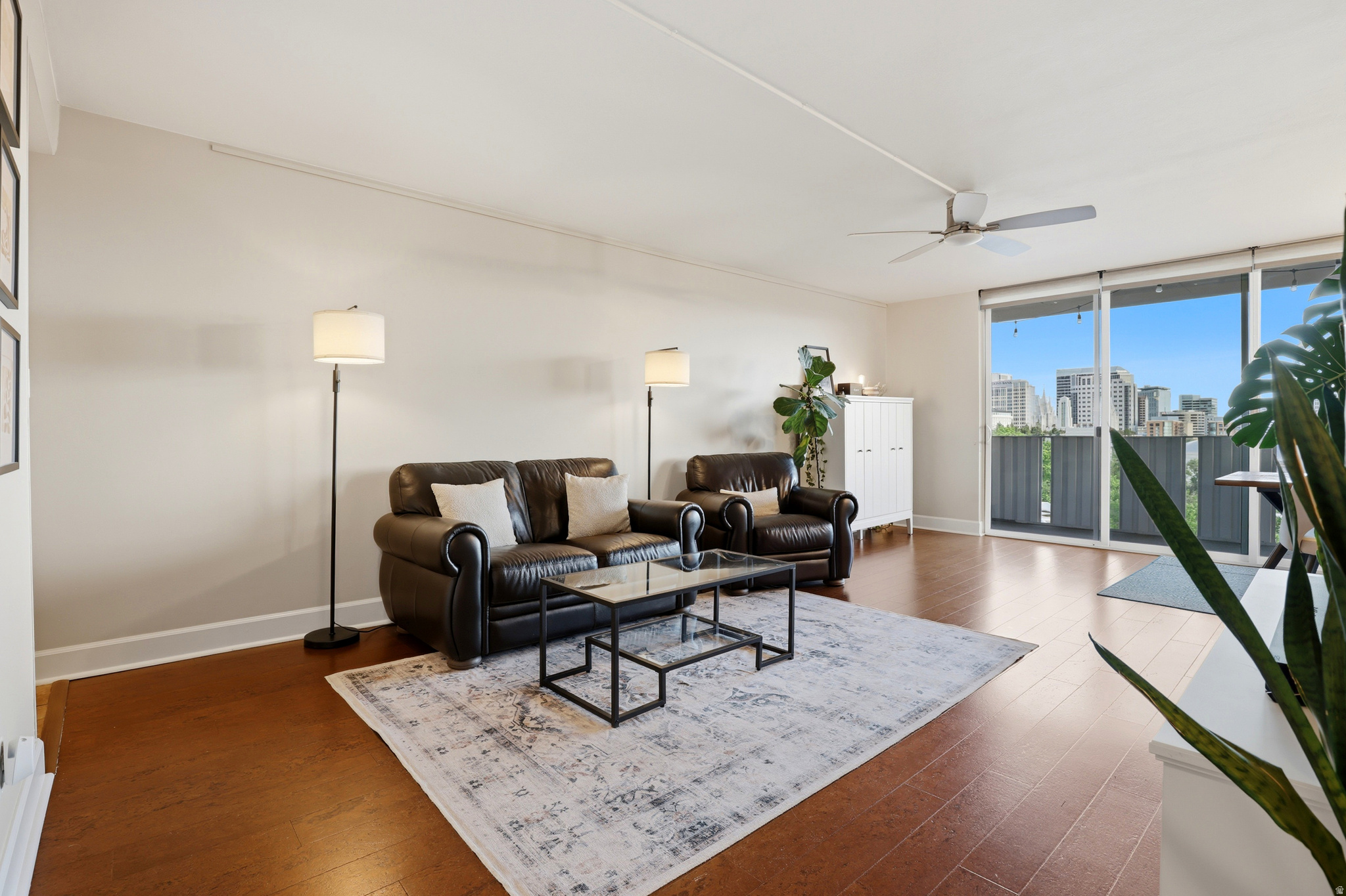CAPITOL - Residential
