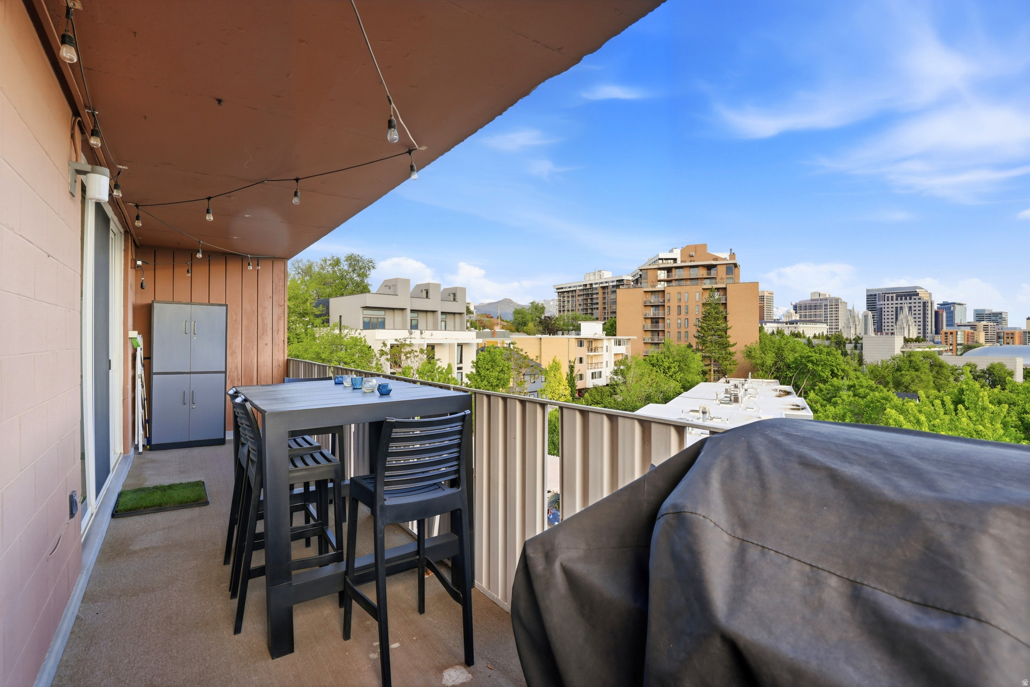 CAPITOL - Residential
