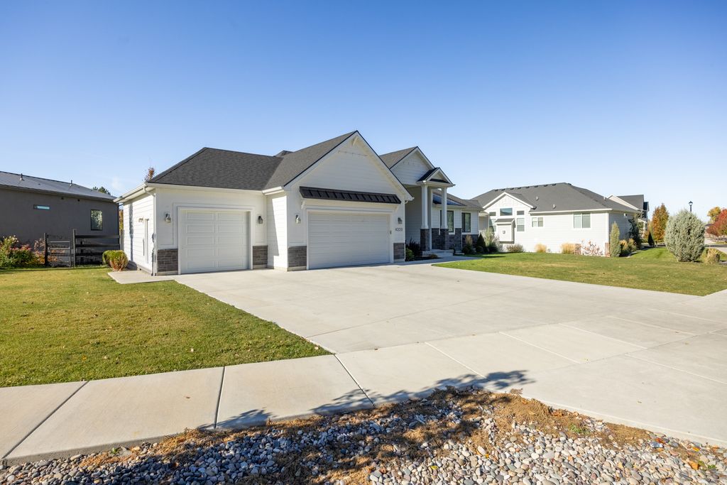 Photo of 4009 S COTTONWOODS COURT Ct, Nibley, UT 84321 (MLS # 2141210)