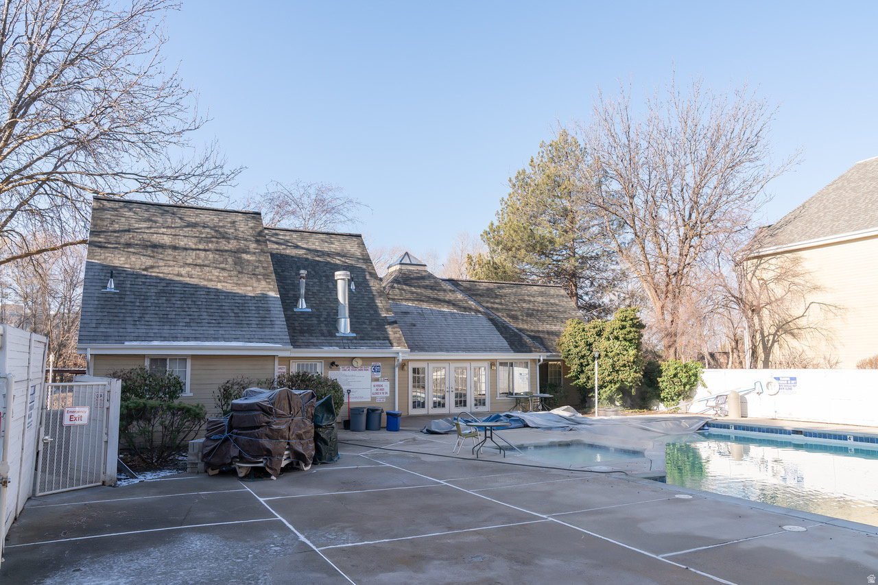 WATERSIDE - Residential